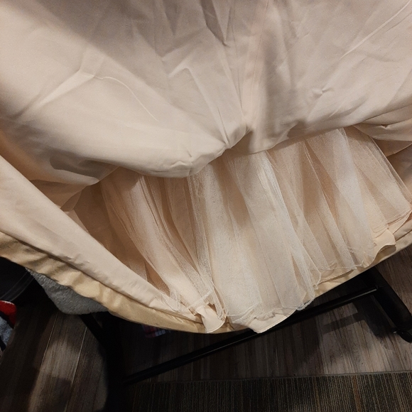 Wedding Dress - Picture 8 of 8